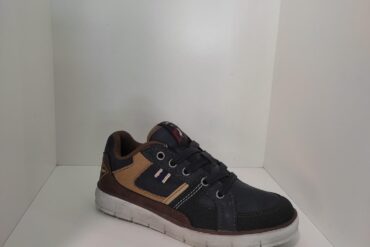 deportivo niño azul