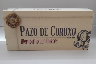 MEMBRILLO CON NUECES ( Pazo de Coruxo )